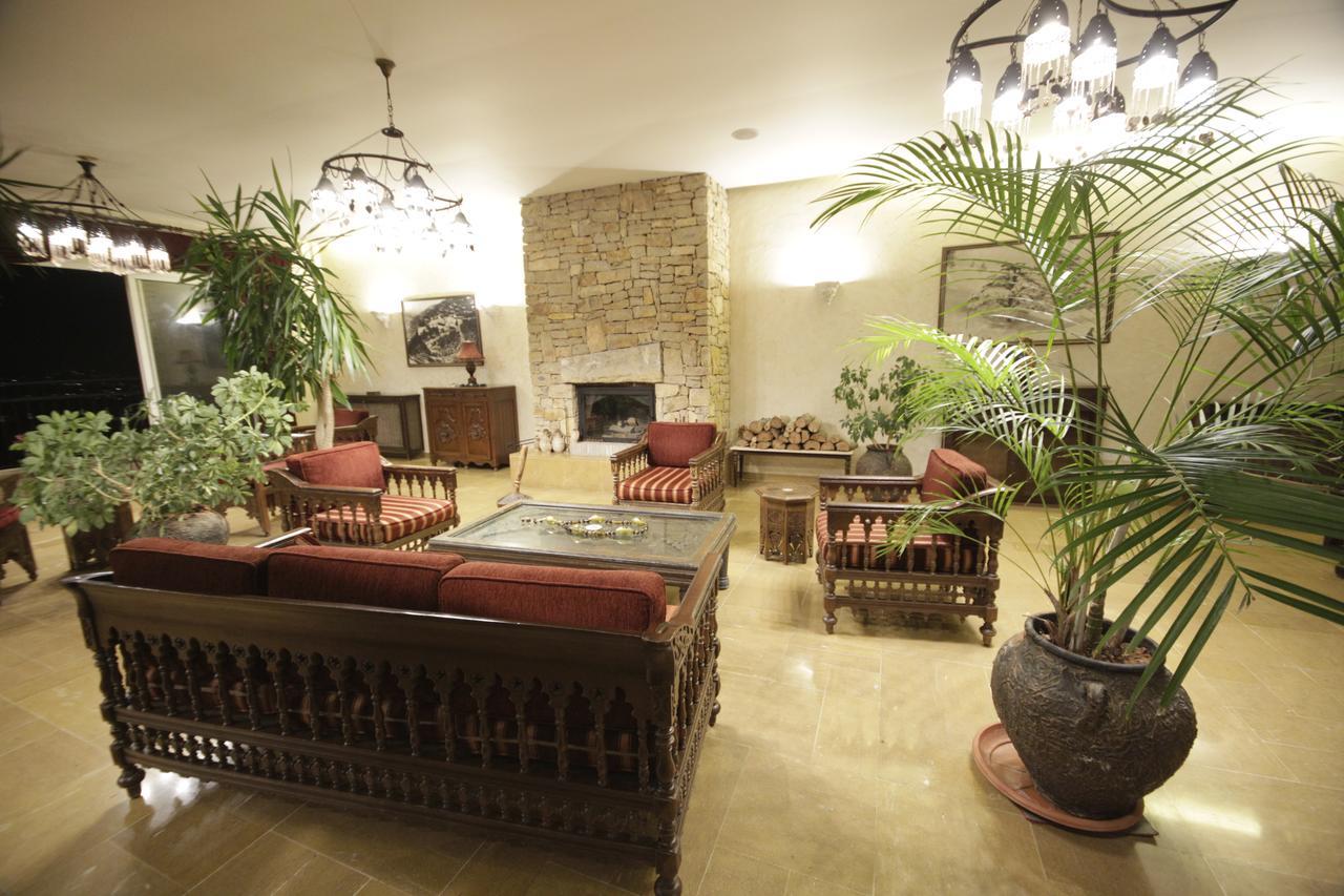 Quartier Suisse Hotel Броумана Екстериор снимка