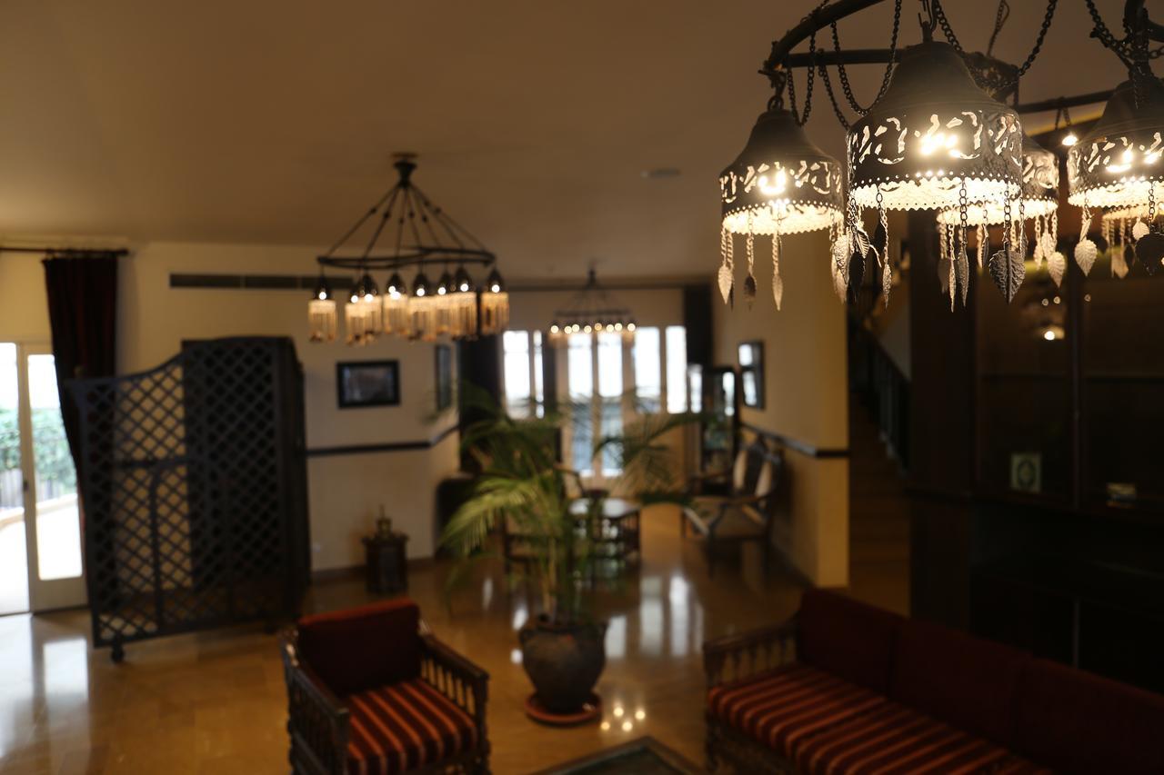 Quartier Suisse Hotel Броумана Екстериор снимка